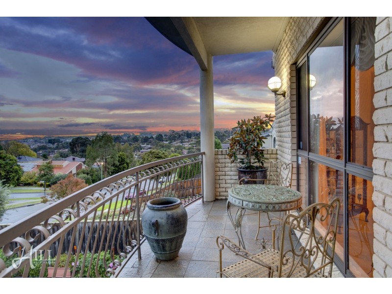 124 Grandview Road, Wheelers Hill VIC 3150