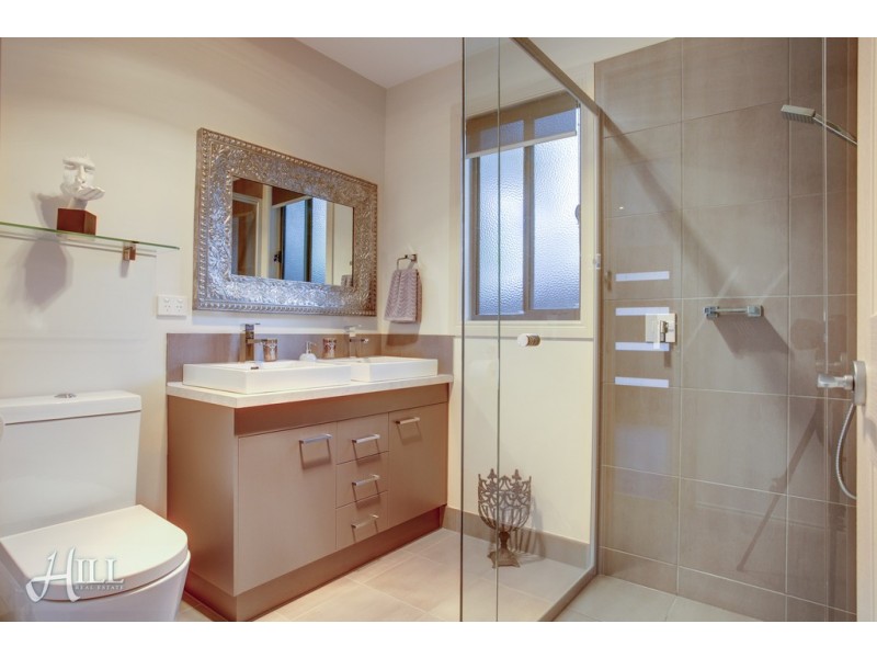 124 Grandview Road, Wheelers Hill VIC 3150