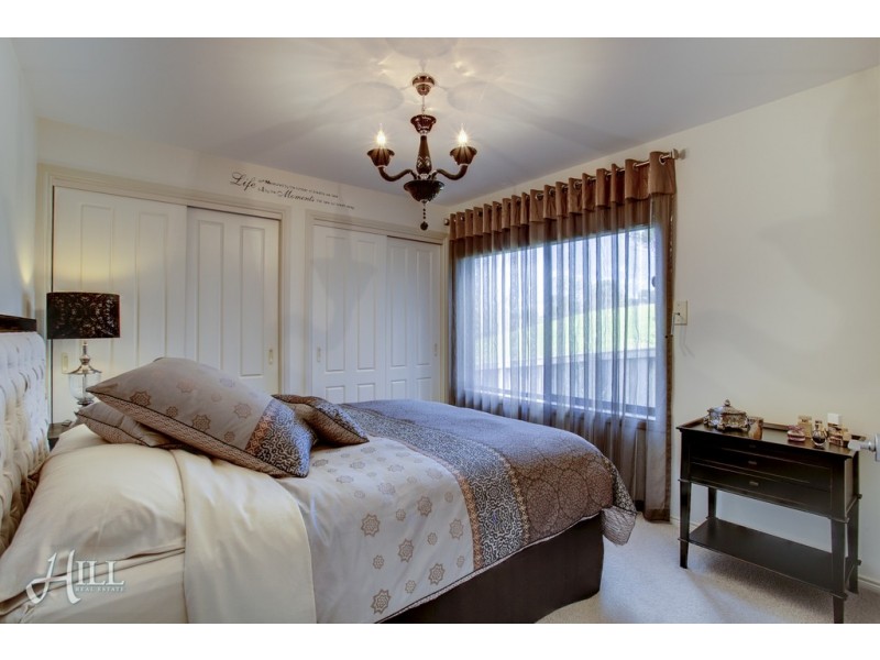 124 Grandview Road, Wheelers Hill VIC 3150