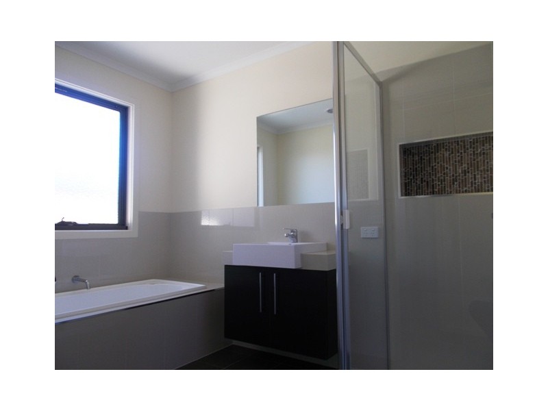 1/18 Stamford Crescent, Rowville VIC 3178