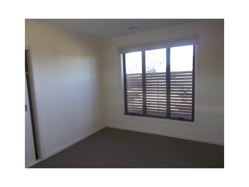 1/18 Stamford Crescent, Rowville VIC 3178