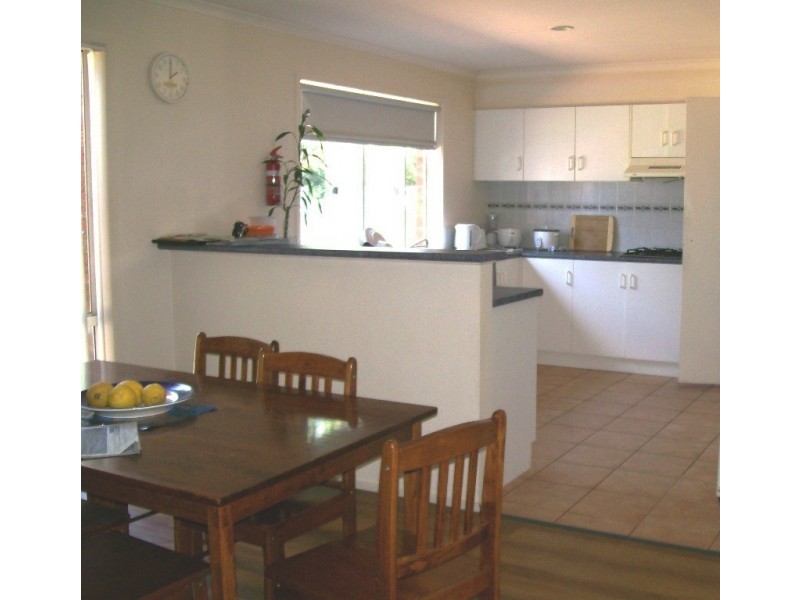 5/15 Loch Street, Ferntree Gully VIC 3156