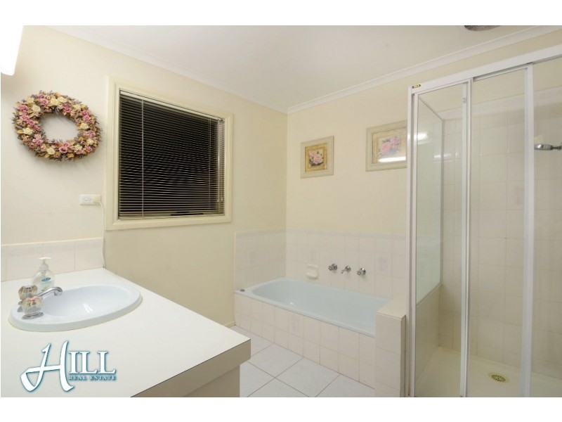 5 Cutler Close, Ferntree Gully VIC 3156