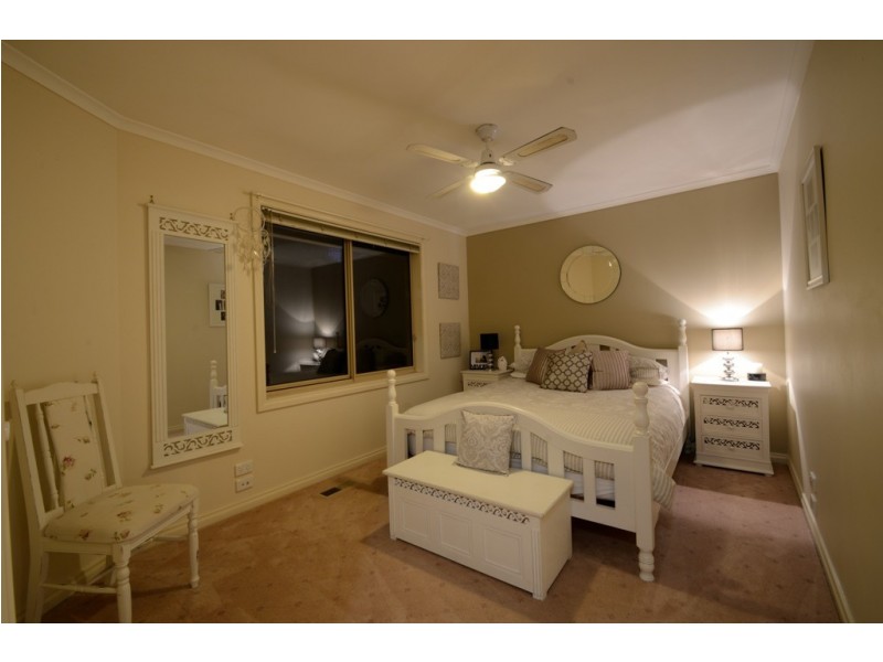 5 Cutler Close, Ferntree Gully VIC 3156