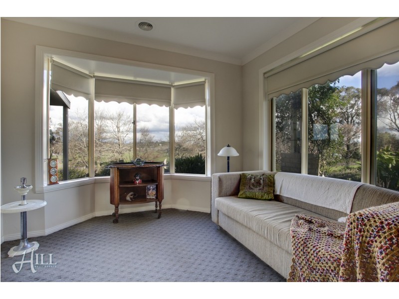 102 Shillinglaw Road, Drouin VIC 3818