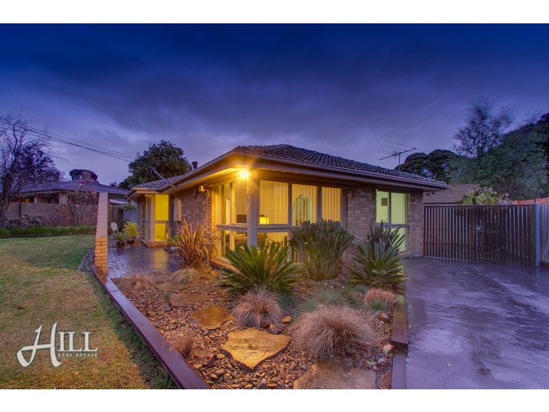 9 Pentlowe Road, Wantirna South VIC 3152