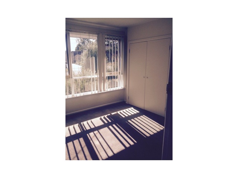 6 Graham Road, Knoxfield VIC 3180