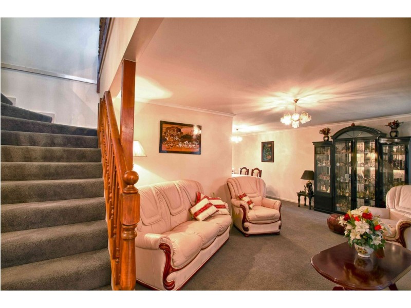 11 Freshfield Avenue, Wantirna VIC 3152