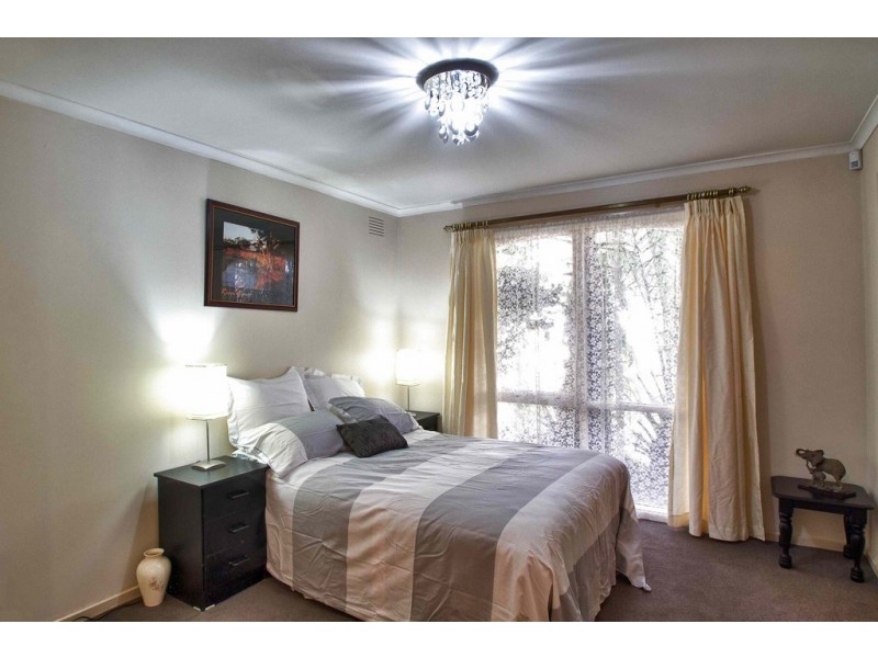 11 Freshfield Avenue, Wantirna VIC 3152