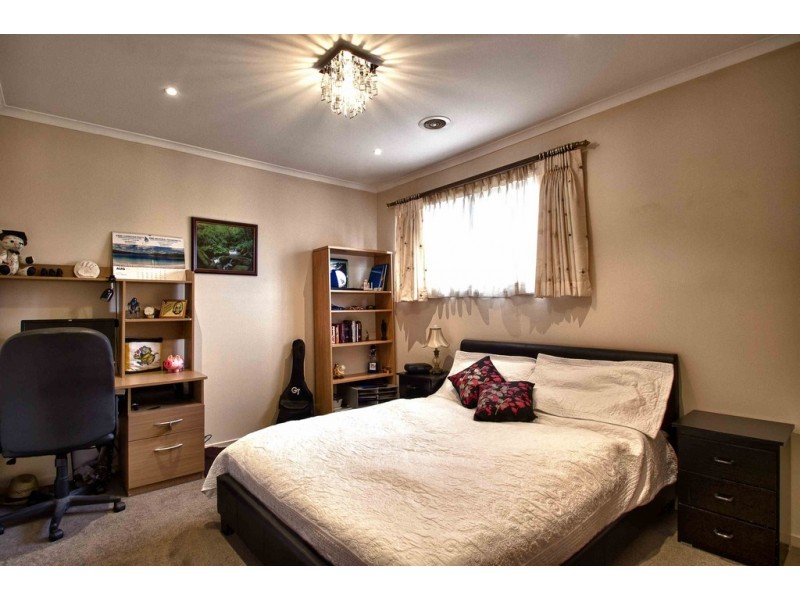 11 Freshfield Avenue, Wantirna VIC 3152