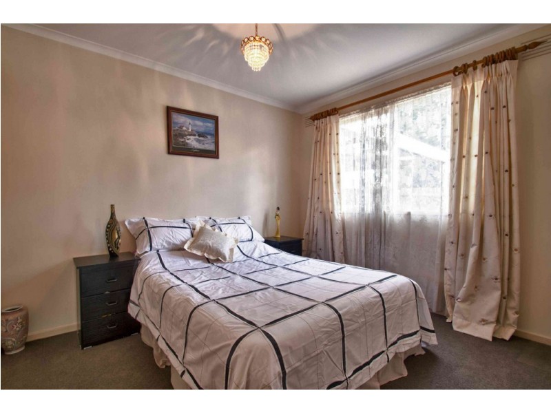 11 Freshfield Avenue, Wantirna VIC 3152