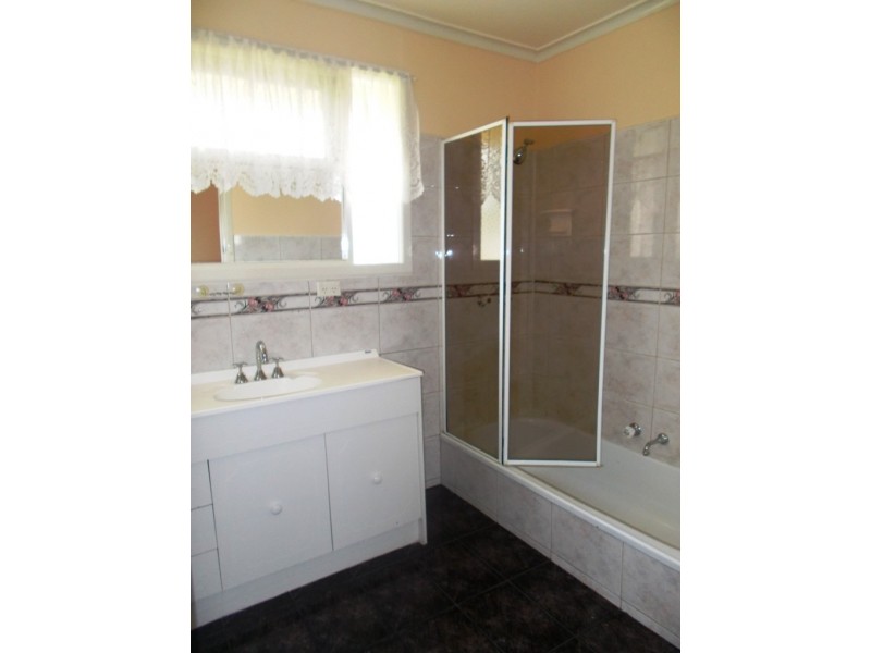 24 Ironbark Drive, Templestowe Lower VIC 3107