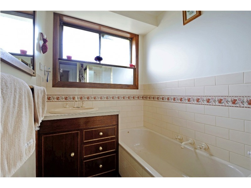 40 Roberts Street, Ferntree Gully VIC 3156