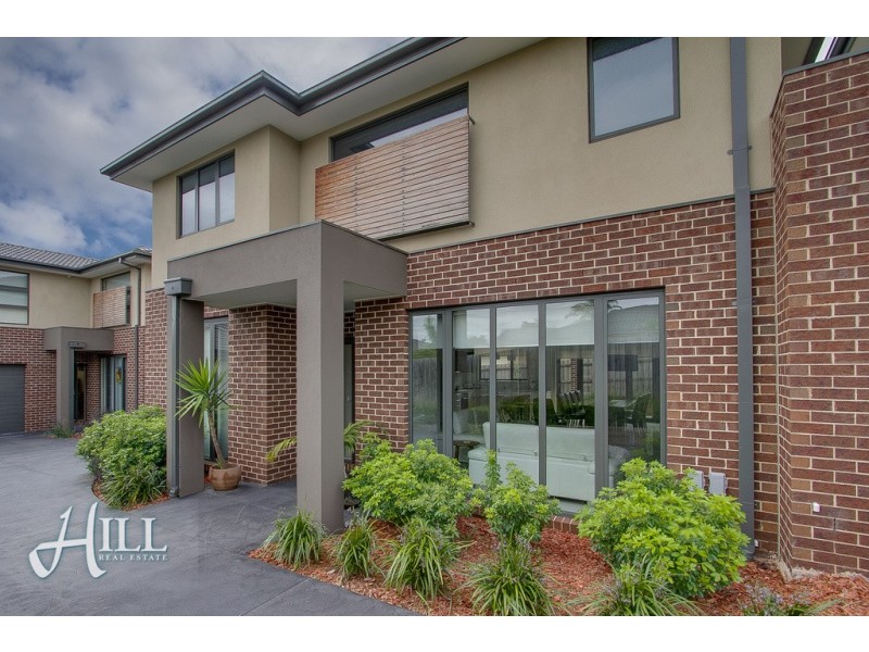2/18 Stamford Crescent, Rowville VIC 3178