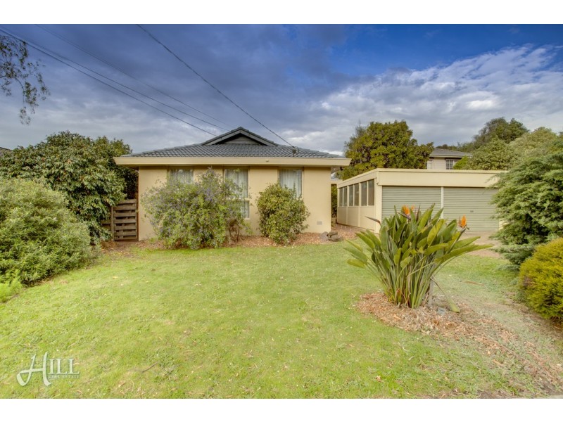 13 Dunbarton Drive, Wantirna VIC 3152
