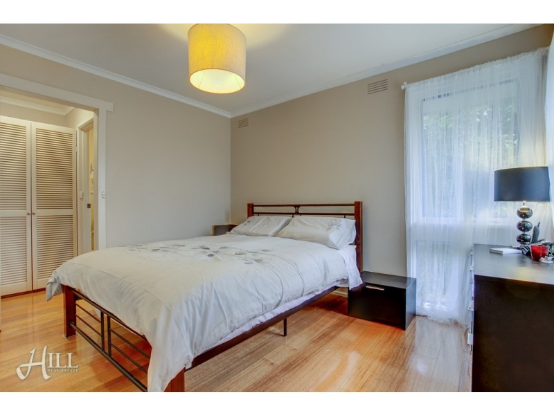 13 Dunbarton Drive, Wantirna VIC 3152