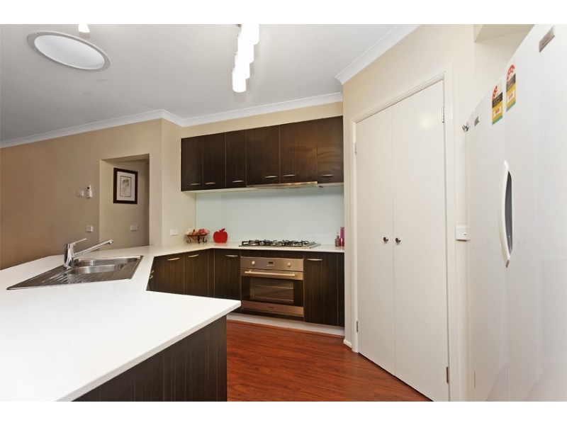 8 Riparian Way, Ferntree Gully VIC 3156