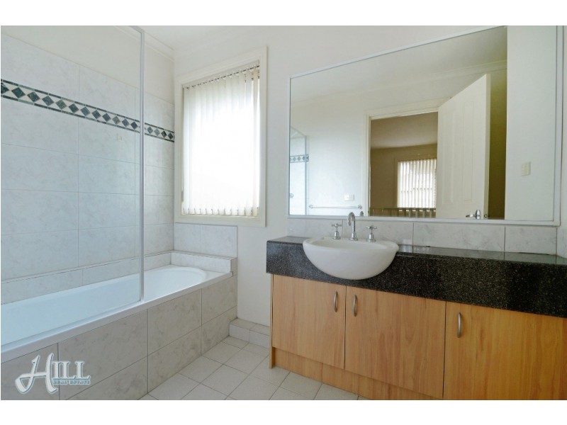 4/1340 High Street Road, Wantirna South VIC 3152