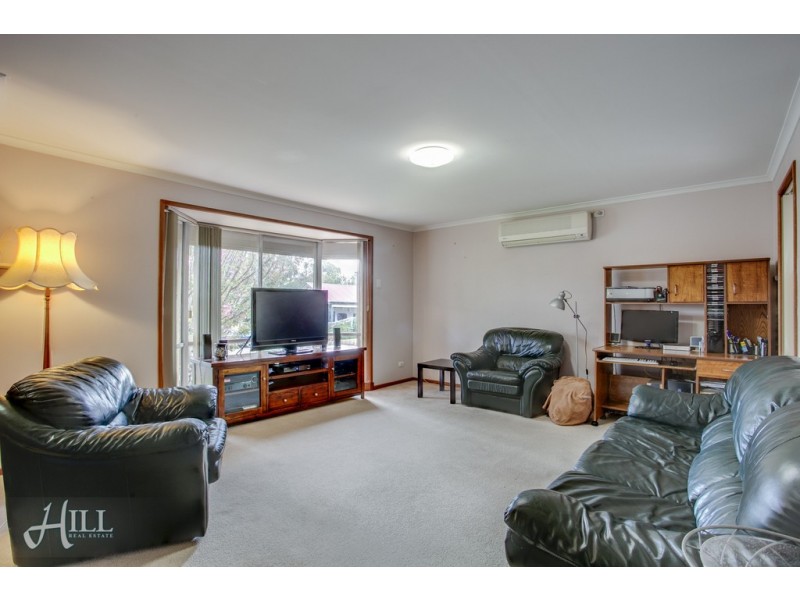 12 Rossetti Court, Pakenham VIC 3810