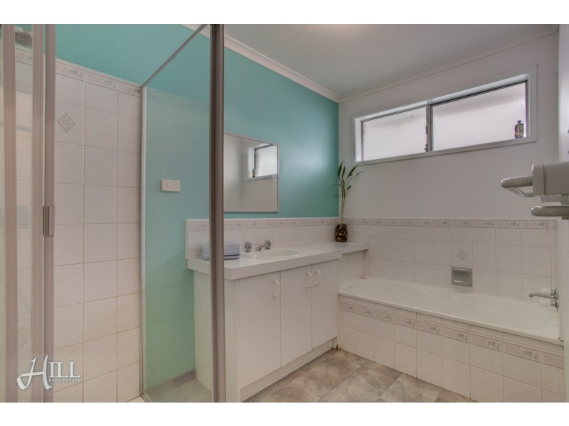 12 Rossetti Court, Pakenham VIC 3810