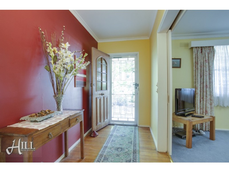 31 Lloyd Street, Knoxfield VIC 3180