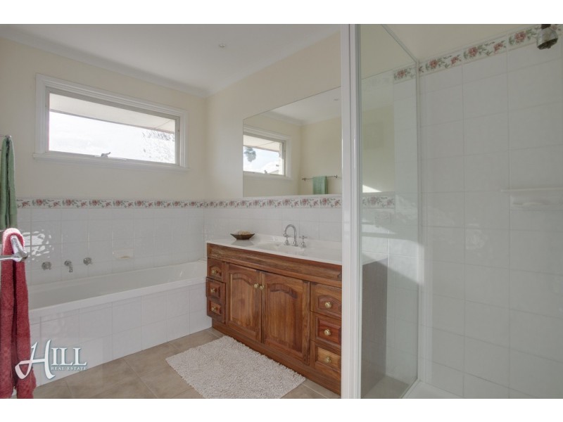 31 Lloyd Street, Knoxfield VIC 3180