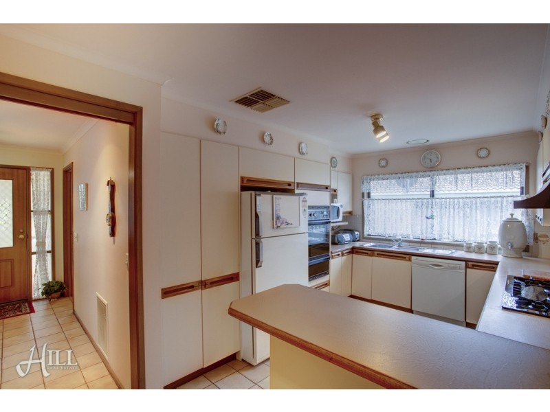 4 Louise Court, Lysterfield VIC 3156