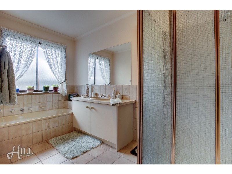 4 Louise Court, Lysterfield VIC 3156