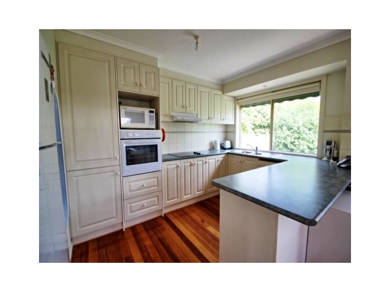 2/27 Owen Street, Boronia VIC 3155