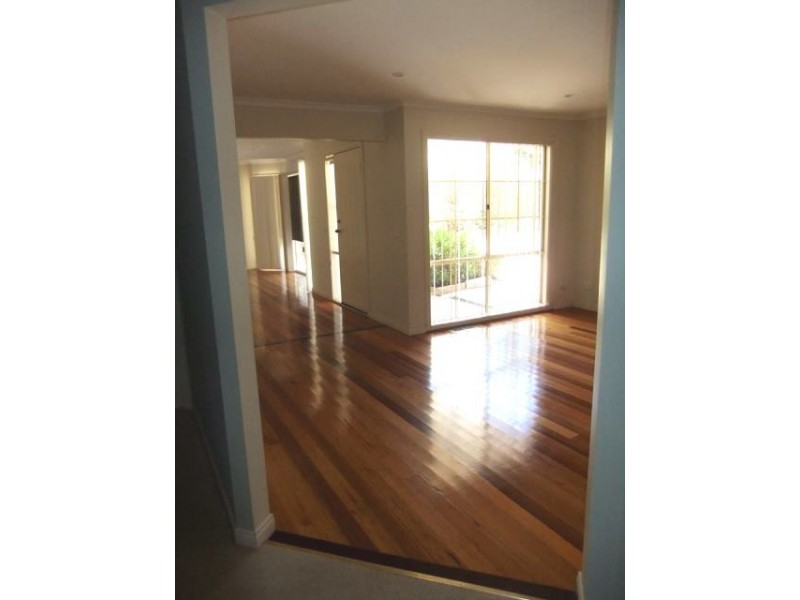 2/27 Owen Street, Boronia VIC 3155