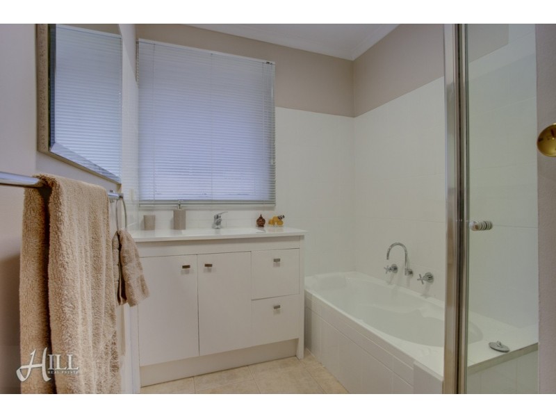 57 Laura Road, Knoxfield VIC 3180