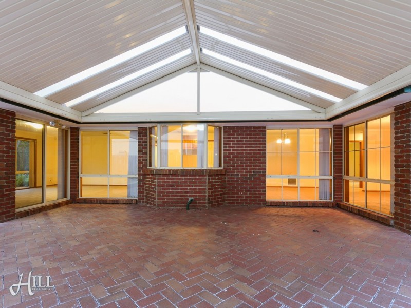 77 Applewood Drive, Knoxfield VIC 3180