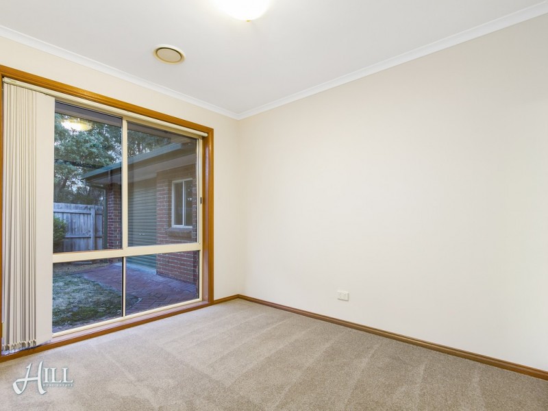 77 Applewood Drive, Knoxfield VIC 3180