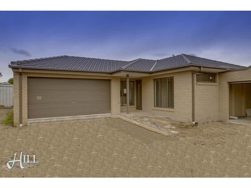2/50 Renwick Road, Ferntree Gully VIC 3156