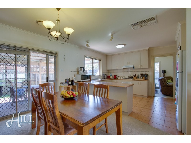 7 Mosman Close, Wantirna South VIC 3152