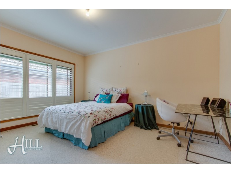 8 Brennan Drive, Wantirna South VIC 3152