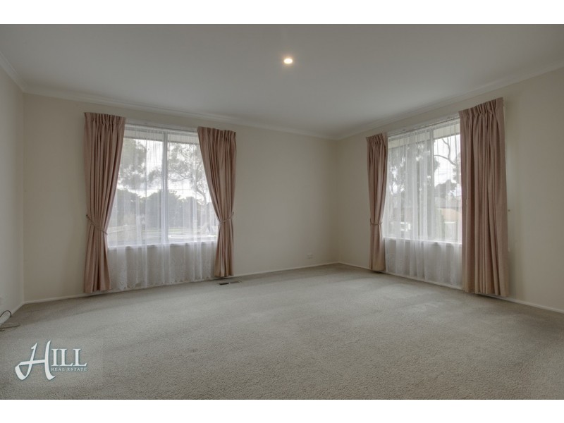 1/50 Renwick Road, Ferntree Gully VIC 3156
