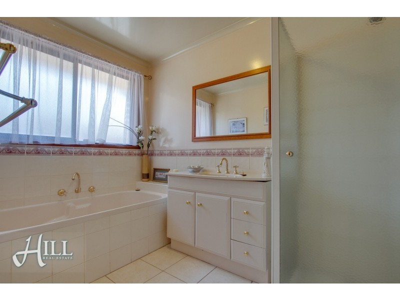 9 Petersfield Court, Boronia VIC 3155