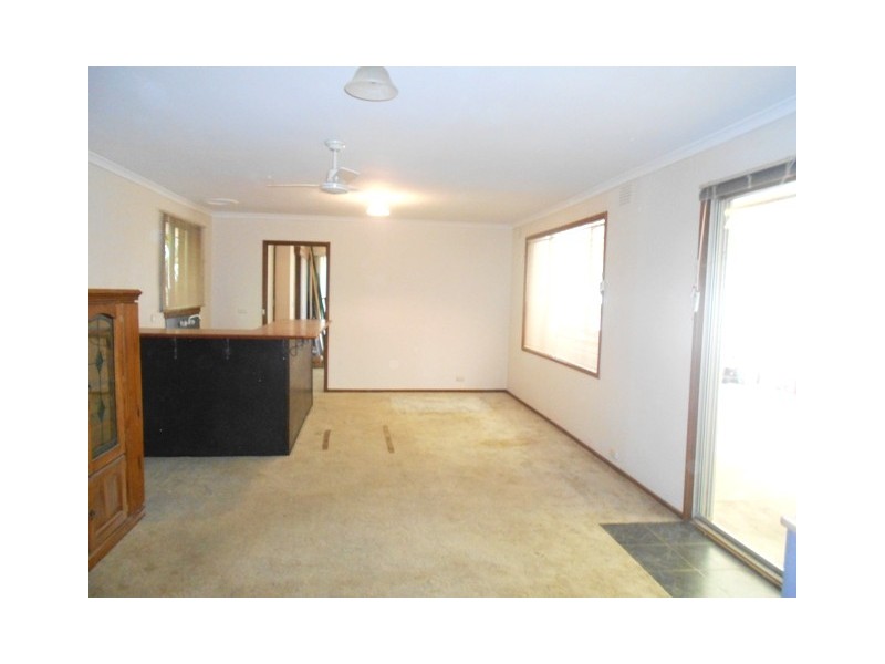13 Gibbs Road, Ferntree Gully VIC 3156