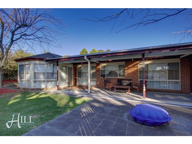 16 Mayfair Drive, Ferntree Gully VIC 3156