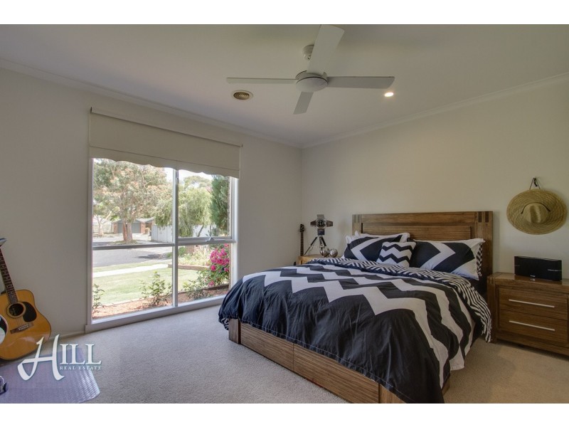 3 Brett Place, Ferntree Gully VIC 3156