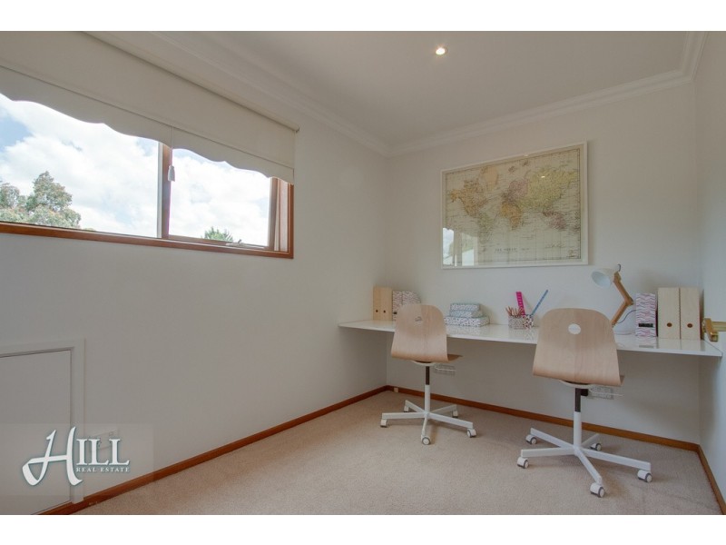 3 Brett Place, Ferntree Gully VIC 3156