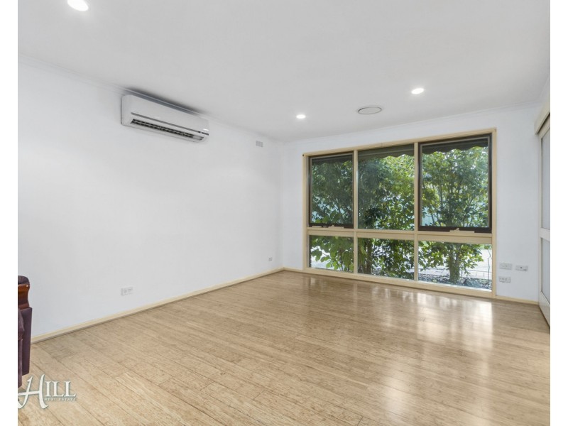 2/24 Flower Street, Ferntree Gully VIC 3156