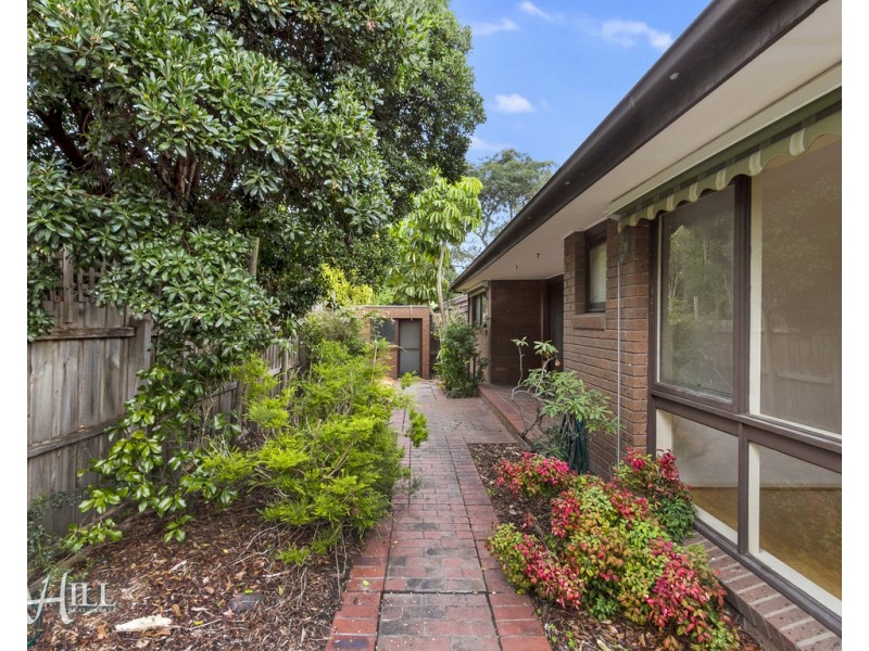 2/24 Flower Street, Ferntree Gully VIC 3156
