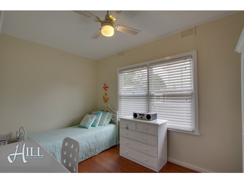 1 Acacia Road, Upper Ferntree Gully VIC 3156