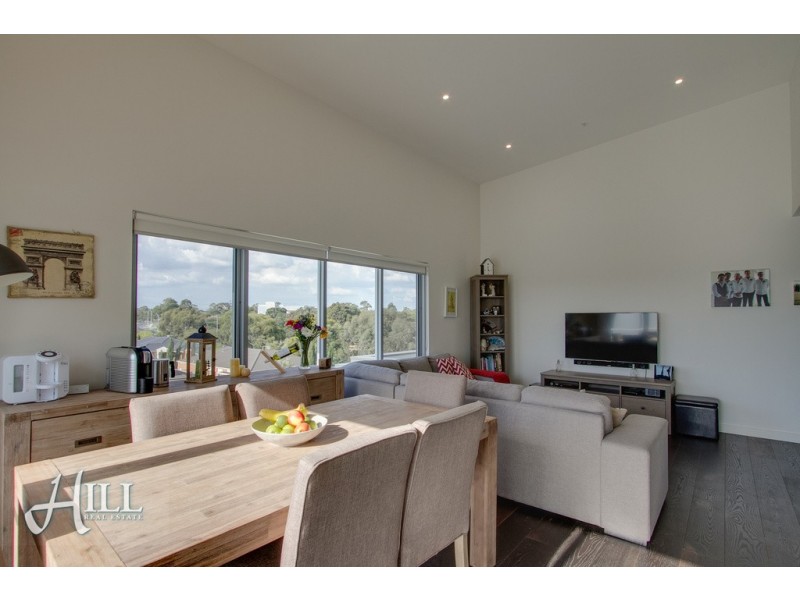 305/436 Stud Road, Wantirna South VIC 3152