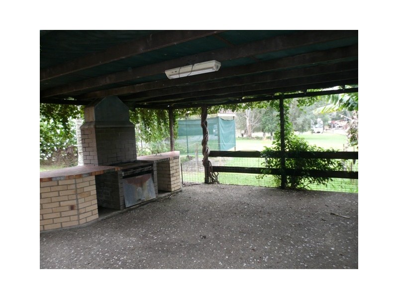 358 SAMSONVALE ROAD, Joyner QLD 4500