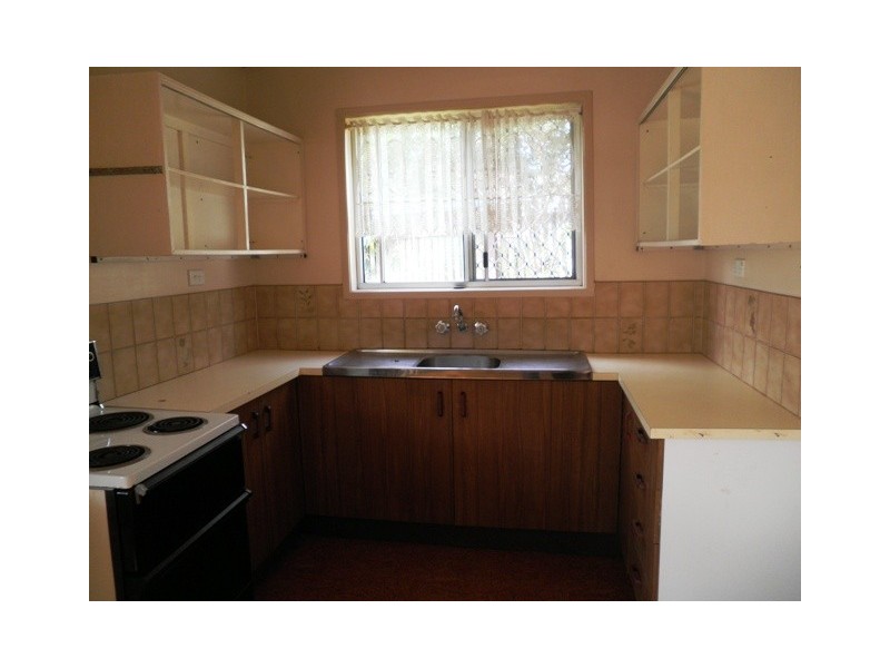 7 Brian Court, Kallangur QLD 4503