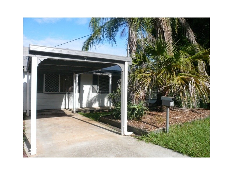 7 Brian Court, Kallangur QLD 4503