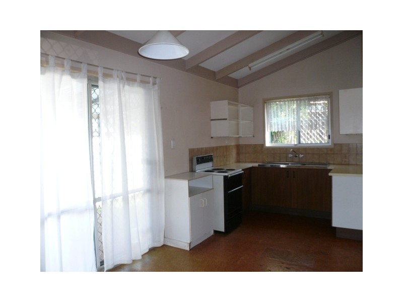 7 Brian Court, Kallangur QLD 4503